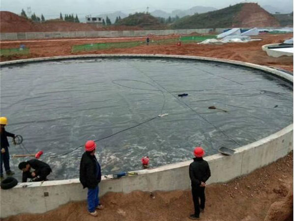 hepe方式土工膜施工現(xiàn)場